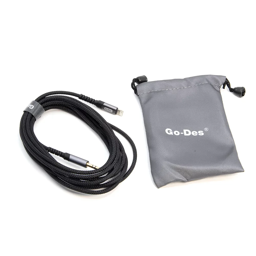 Go-Des Lightning to 3.5 Male Audio Cable